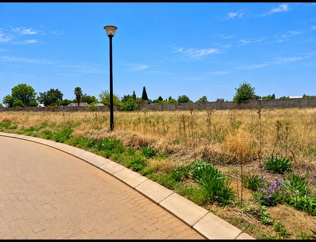 915M² VACANT LAND FOR SALE IN ARCON PARK
